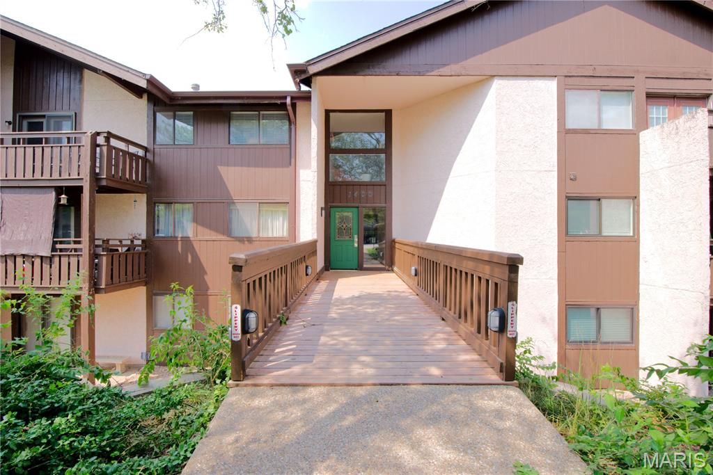 1400 Heritage Landing 304, St Charles, MO 63303