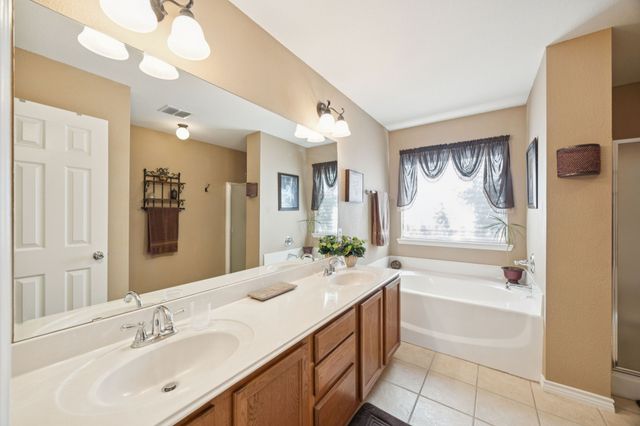 4024 Twin Creeks Drive, Fort Worth, TX 76244