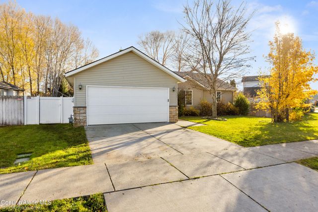 9192 N GREAT HALL DR, Hayden, ID 83835