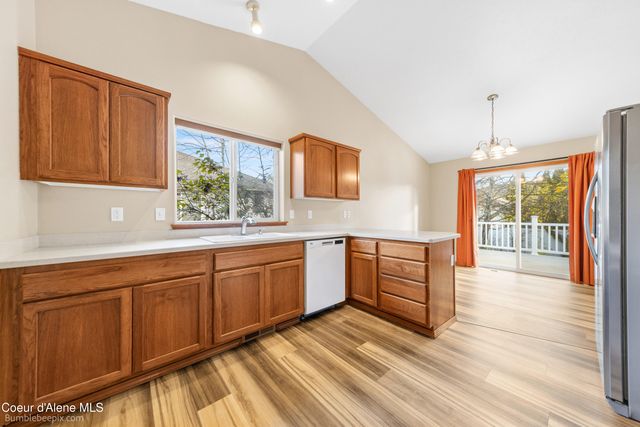 9192 N GREAT HALL DR, Hayden, ID 83835