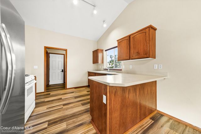 9192 N GREAT HALL DR, Hayden, ID 83835