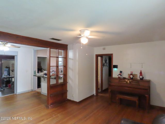 2295 LAKE Drive, Jacksonville, FL 32246
