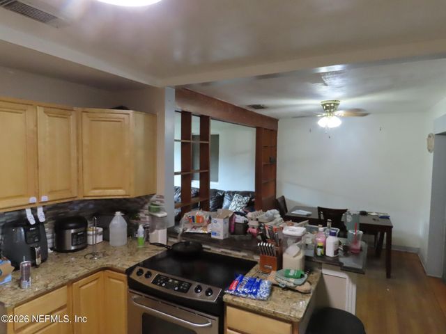 2295 LAKE Drive, Jacksonville, FL 32246