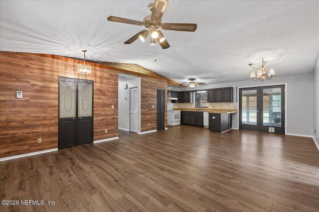 535 S PROSPECT Street, Crescent City, FL 32112