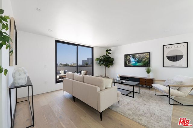 1361 Kelton Avenue 502, Los Angeles, CA 90024