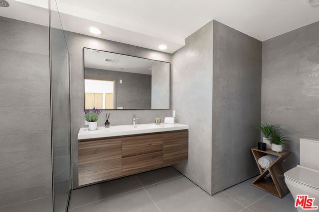 1361 Kelton Avenue 502, Los Angeles, CA 90024