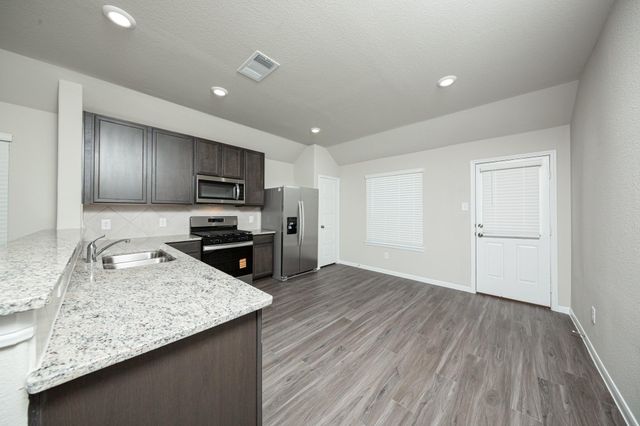 3046 Nickell Back Drive, Conroe, TX 77301