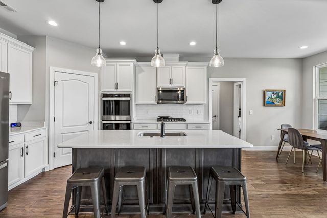 6820 Kew Gdn, Smyrna, TN 37167