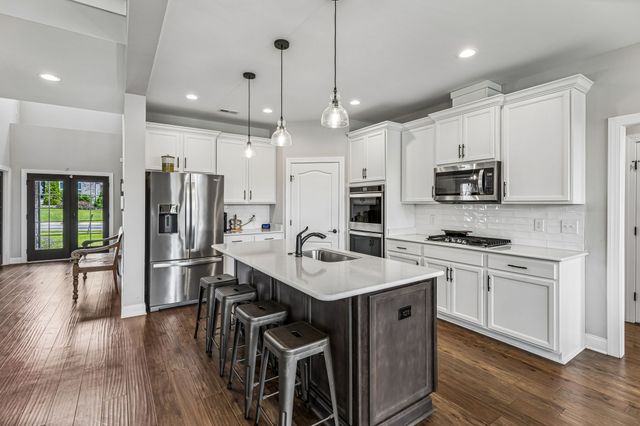 6820 Kew Gdn, Smyrna, TN 37167