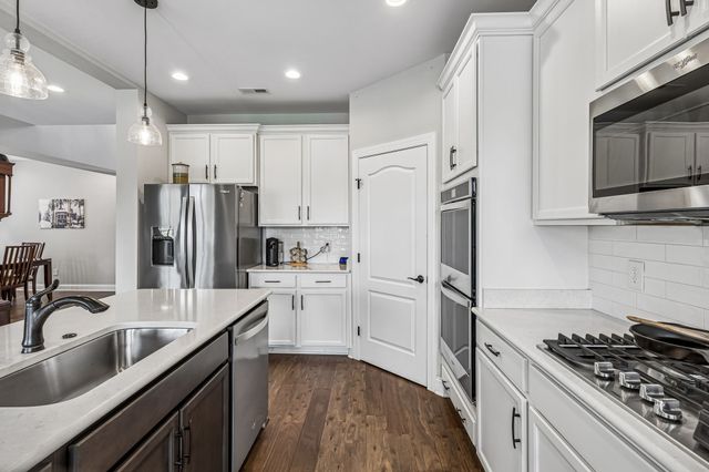6820 Kew Gdn, Smyrna, TN 37167