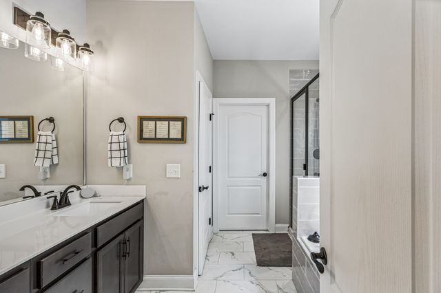 6820 Kew Gdn, Smyrna, TN 37167