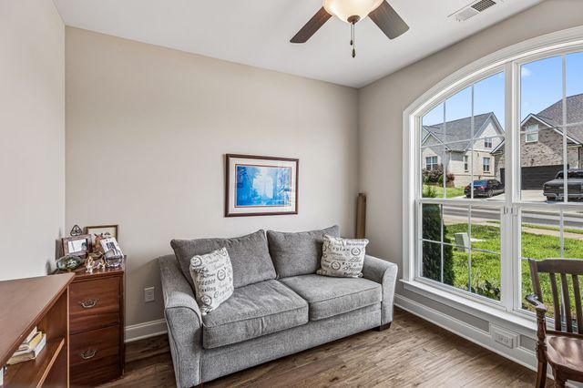 6820 Kew Gdn, Smyrna, TN 37167