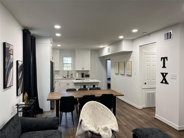 2205 Rosewood Street, Houston, TX 77004