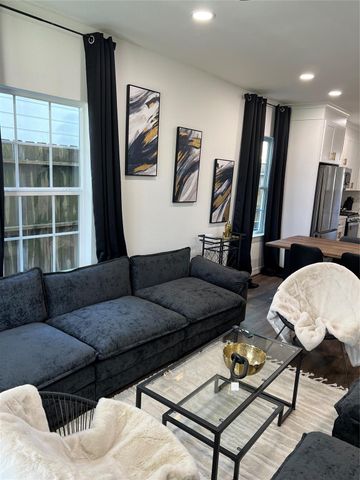 2205 Rosewood Street, Houston, TX 77004