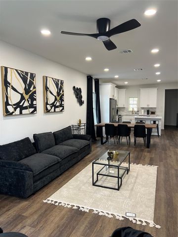 2205 Rosewood Street, Houston, TX 77004
