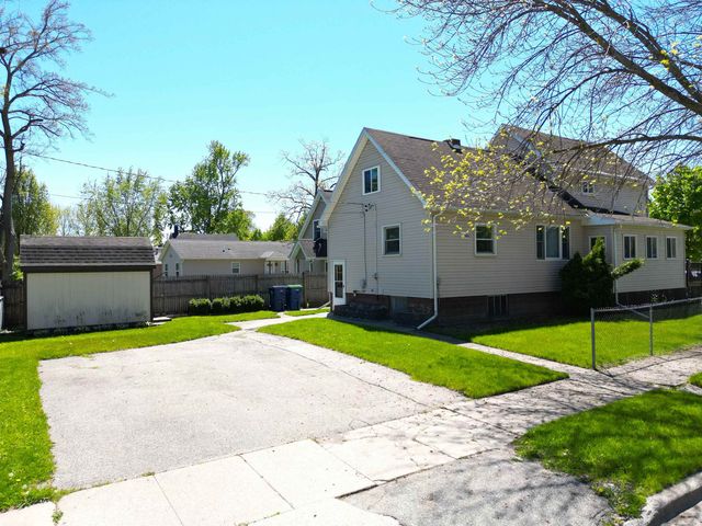 401 Stanton Street, Bay City, MI 48708