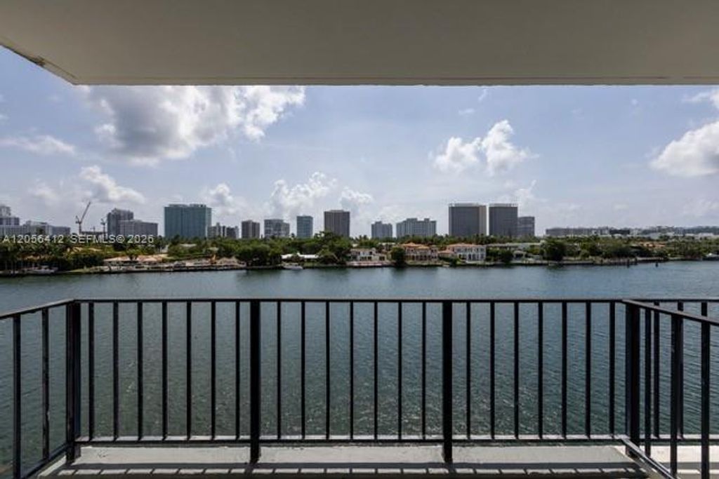 10101 E Bay Harbor Drive 504, Bay Harbor Islands, FL 33154