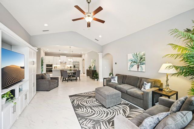 37 Alafia Ct, St Augustine, FL 32084