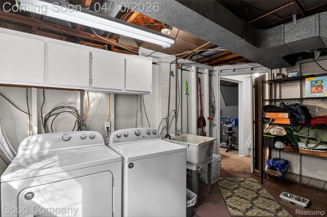 41036 Paign Drive, Sterling Heights, MI 48313