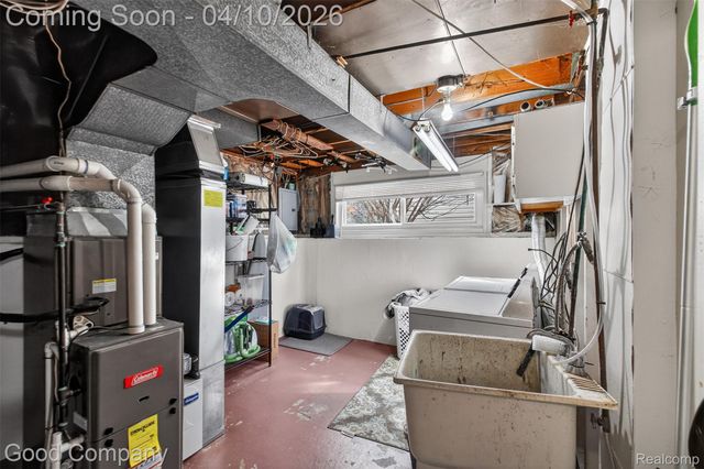 41036 Paign Drive, Sterling Heights, MI 48313