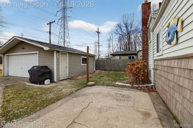 41036 Paign Drive, Sterling Heights, MI 48313