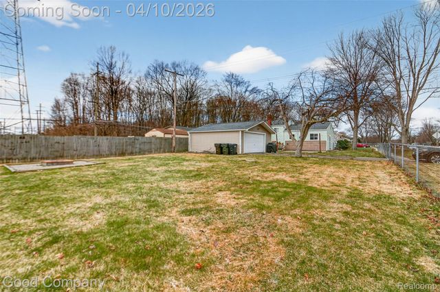 41036 Paign Drive, Sterling Heights, MI 48313