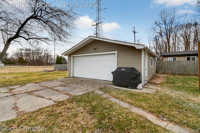 41036 Paign Drive, Sterling Heights, MI 48313