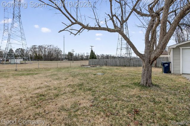 41036 Paign Drive, Sterling Heights, MI 48313