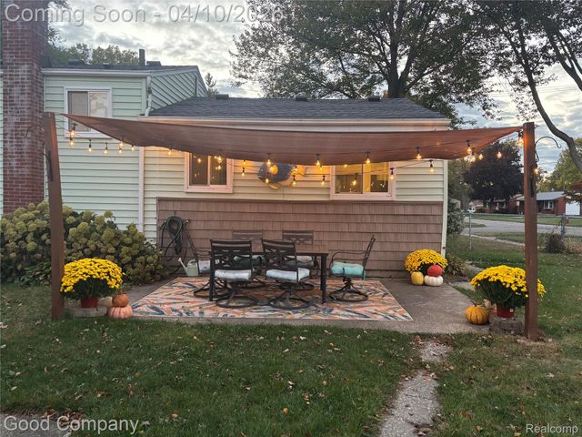 41036 Paign Drive, Sterling Heights, MI 48313