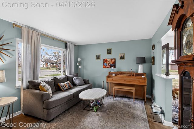 41036 Paign Drive, Sterling Heights, MI 48313