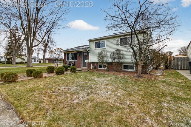 41036 Paign Drive, Sterling Heights, MI 48313