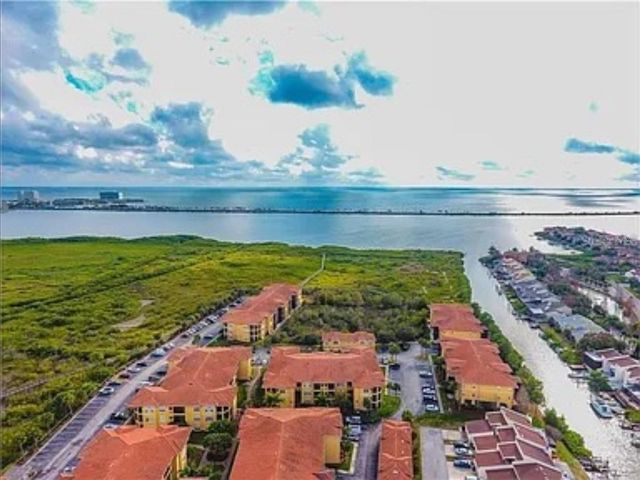 4333 BAYSIDE VILLAGE DRIVE 310, Tampa, FL 33615