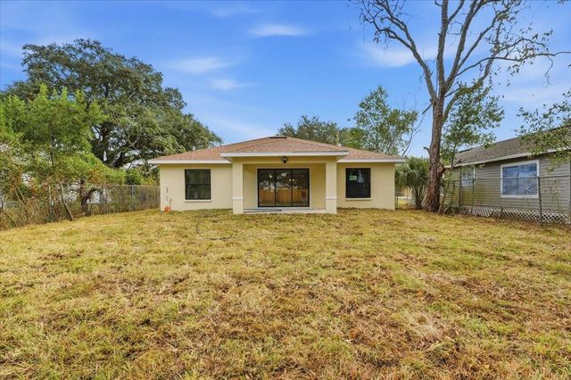 518 BENNETT STREET, Auburndale, FL 33823