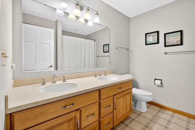 478 HAWTHORNE STREET, Neenah, WI 54956
