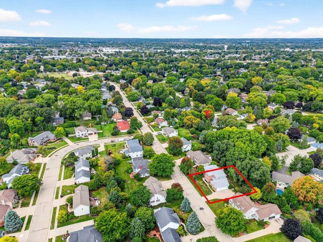 478 HAWTHORNE STREET, Neenah, WI 54956