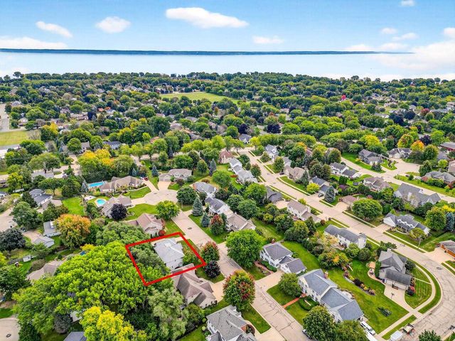 478 HAWTHORNE STREET, Neenah, WI 54956