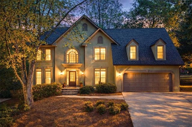 11005 Wilshire Chase Drive, Johns Creek, GA 30097