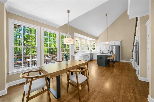 11005 Wilshire Chase Drive, Johns Creek, GA 30097