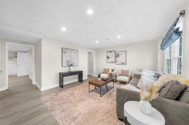 11005 Wilshire Chase Drive, Johns Creek, GA 30097