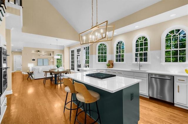 11005 Wilshire Chase Drive, Johns Creek, GA 30097