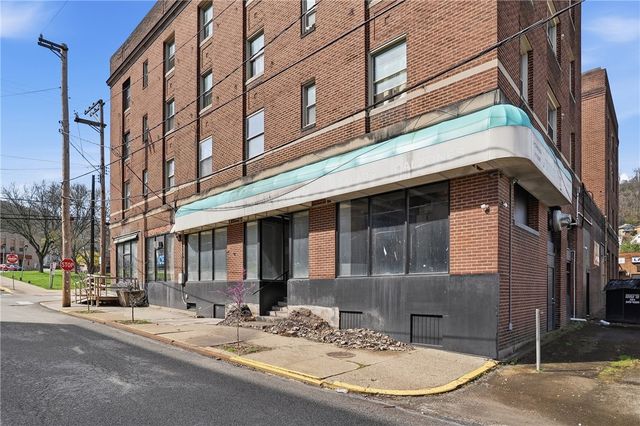 106 Herman Ave, Wilmerding, PA 15148