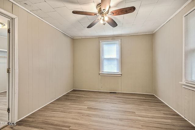 364 Glen Avenue, Kingsport, TN 37665