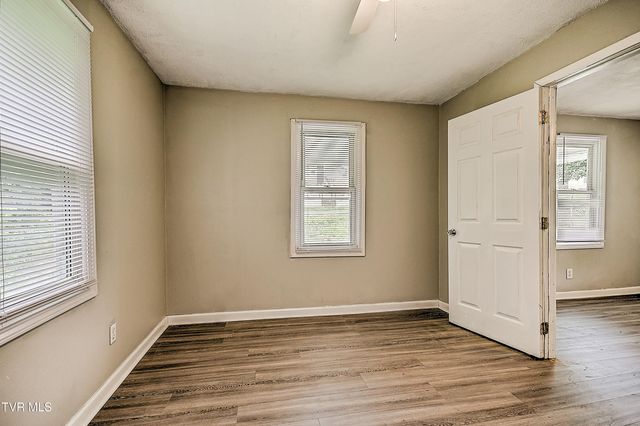 364 Glen Avenue, Kingsport, TN 37665