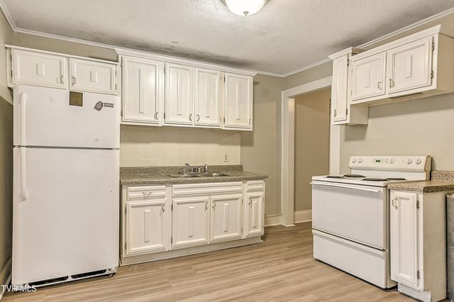 364 Glen Avenue, Kingsport, TN 37665