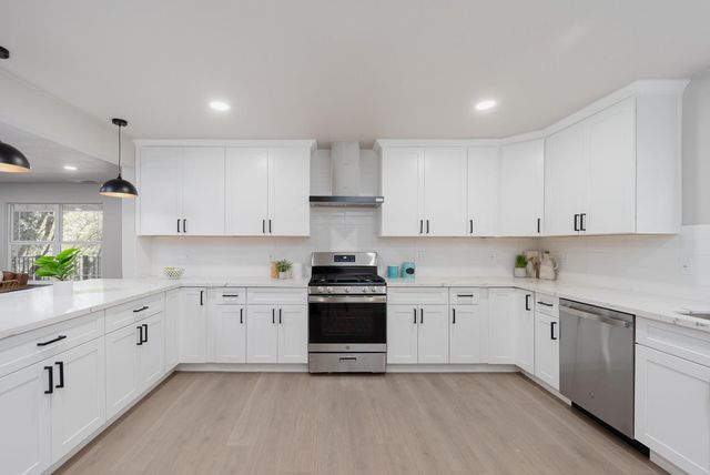 5701 Maywood Dr, Foresthill, CA 95631