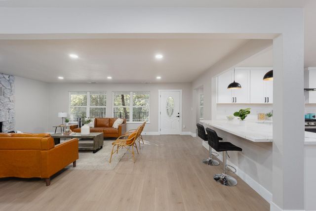 5701 Maywood Dr, Foresthill, CA 95631