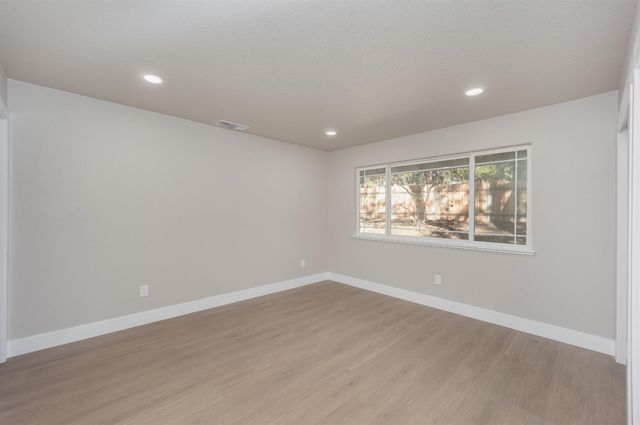 5701 Maywood Dr, Foresthill, CA 95631