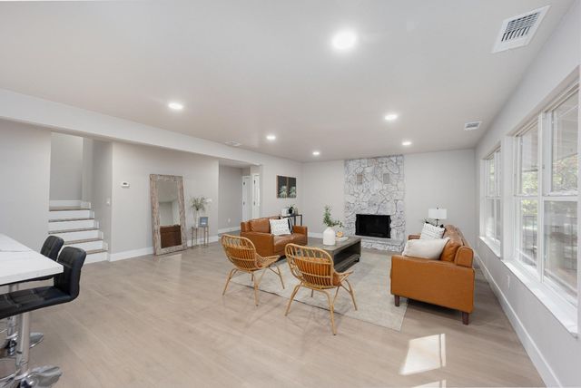 5701 Maywood Dr, Foresthill, CA 95631