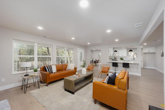 5701 Maywood Dr, Foresthill, CA 95631