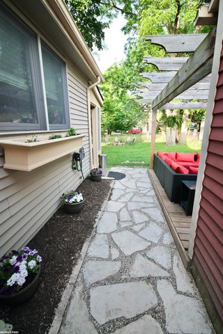 346 N Anderson Street, Lake Orion, MI 48362